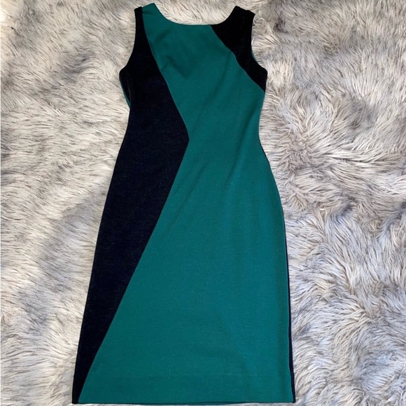 Wool Classic Dress from Diane Von Furstenberg - Picture 3 of 11